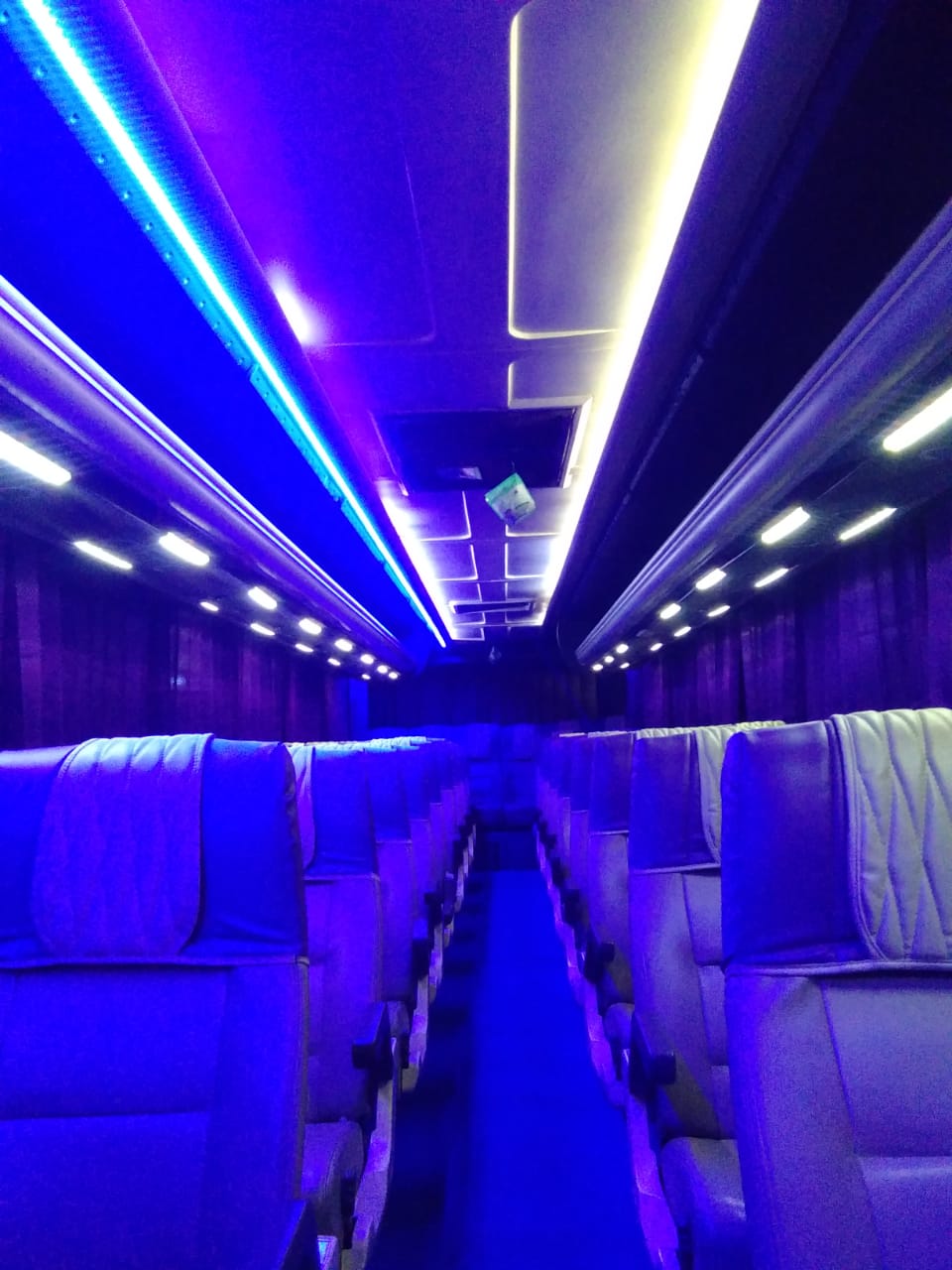 sewa bus pariwisata batam18